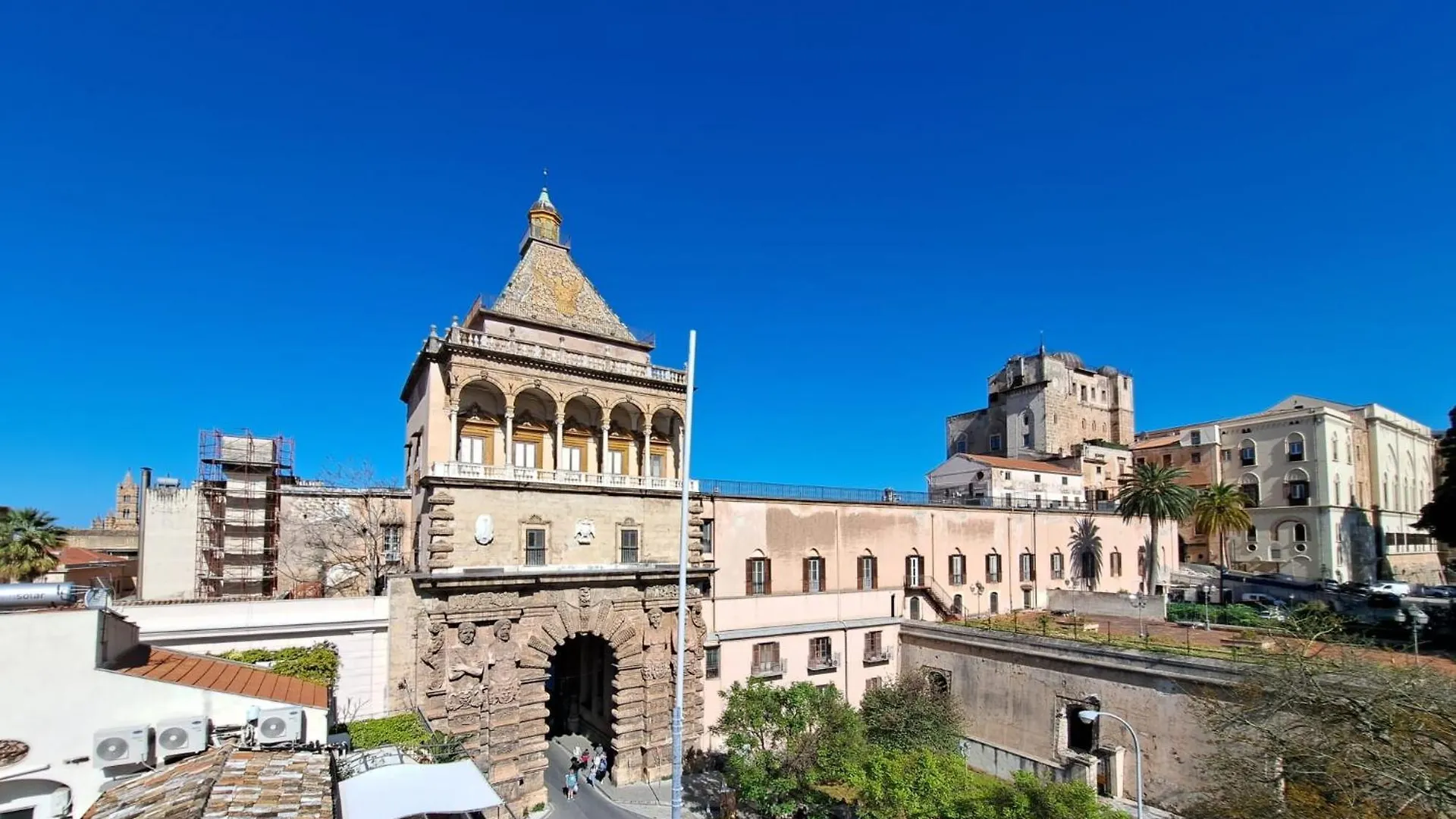 Appartamento La Porta Dei Mori Palermo Italia